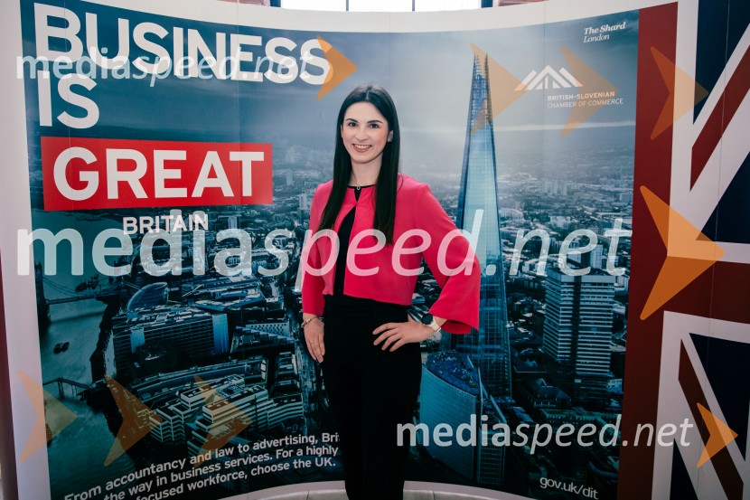  Tara Pleško, Britansko-slovenska gospodarska zbornicaČaj z razlogom: Reševanje kadrovske sestavljanke v Sloveniji