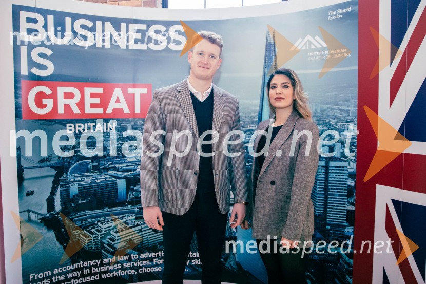 Čaj z razlogom: Reševanje kadrovske sestavljanke v Sloveniji