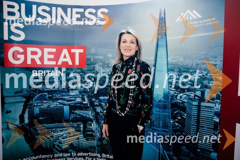  Barbara Uranjek, direktorica, Britansko-slovenska gospodarska zbornicaČaj z razlogom: Reševanje kadrovske sestavljanke v Sloveniji
