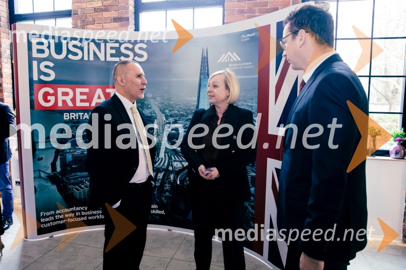 Čaj z razlogom: Reševanje kadrovske sestavljanke v Sloveniji