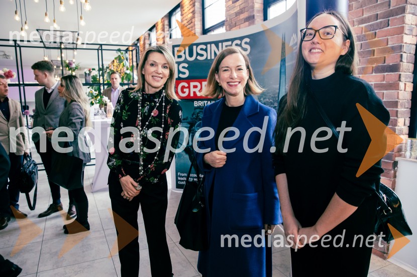  Barbara Uranjek, direktorica, Britansko-slovenska gospodarska zbornica;  Barbara Navala, Britansko veleposlaništvo v Sloveniji;  ... Čaj z razlogom: Reševanje kadrovske sestavljanke v Sloveniji