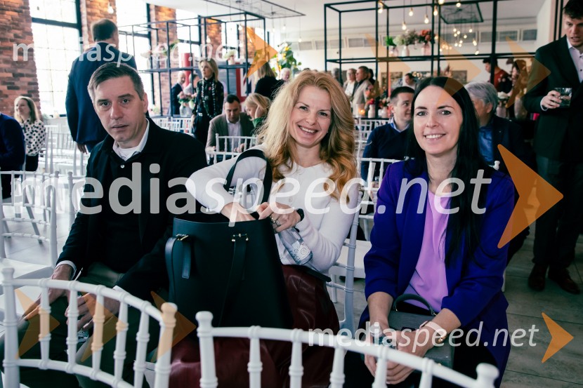 Čaj z razlogom: Reševanje kadrovske sestavljanke v Sloveniji