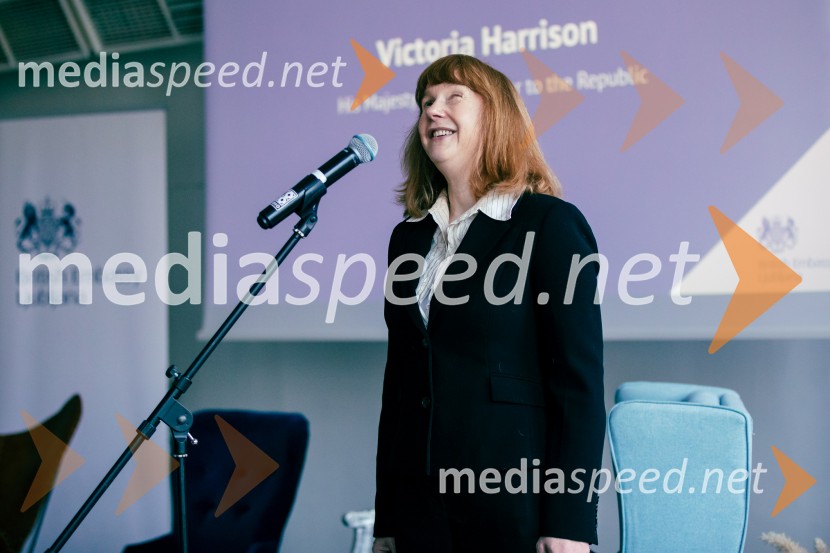  Victoria Harrison, britanska veleposlanica v SlovenijiČaj z razlogom: Reševanje kadrovske sestavljanke v Sloveniji