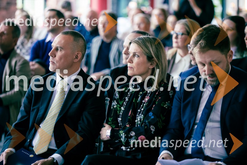  ... ;  Barbara Uranjek, direktorica, Britansko-slovenska gospodarska zbornica;  ... Čaj z razlogom: Reševanje kadrovske sestavljanke v Sloveniji