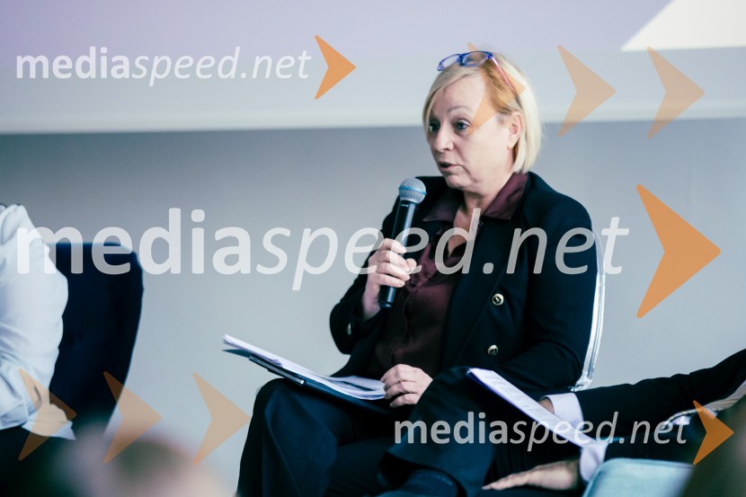 Čaj z razlogom: Reševanje kadrovske sestavljanke v Sloveniji