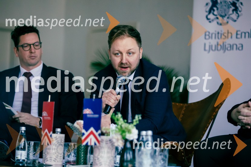  ... ;  Borut Čeh, soustanovitelj in izvršni direktor, Labena d.o.o.Čaj z razlogom: Reševanje kadrovske sestavljanke v Sloveniji