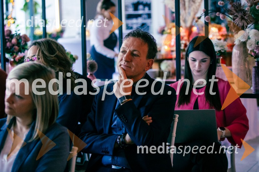  ... ;  ... ;  Tara Pleško, Britansko-slovenska gospodarska zbornicaČaj z razlogom: Reševanje kadrovske sestavljanke v Sloveniji