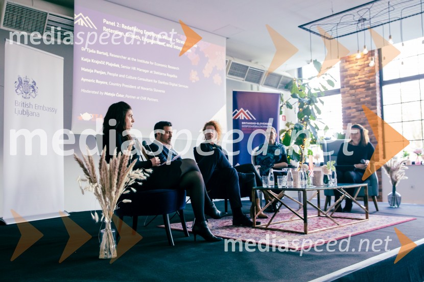 Čaj z razlogom: Reševanje kadrovske sestavljanke v Sloveniji