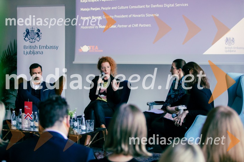 Čaj z razlogom: Reševanje kadrovske sestavljanke v Sloveniji