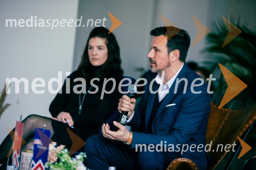 Čaj z razlogom: Reševanje kadrovske sestavljanke v Sloveniji