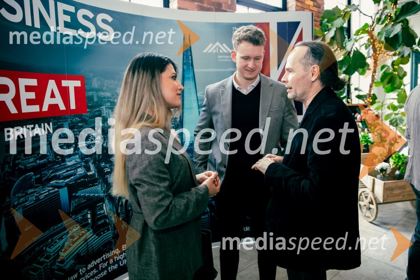 Čaj z razlogom: Reševanje kadrovske sestavljanke v Sloveniji