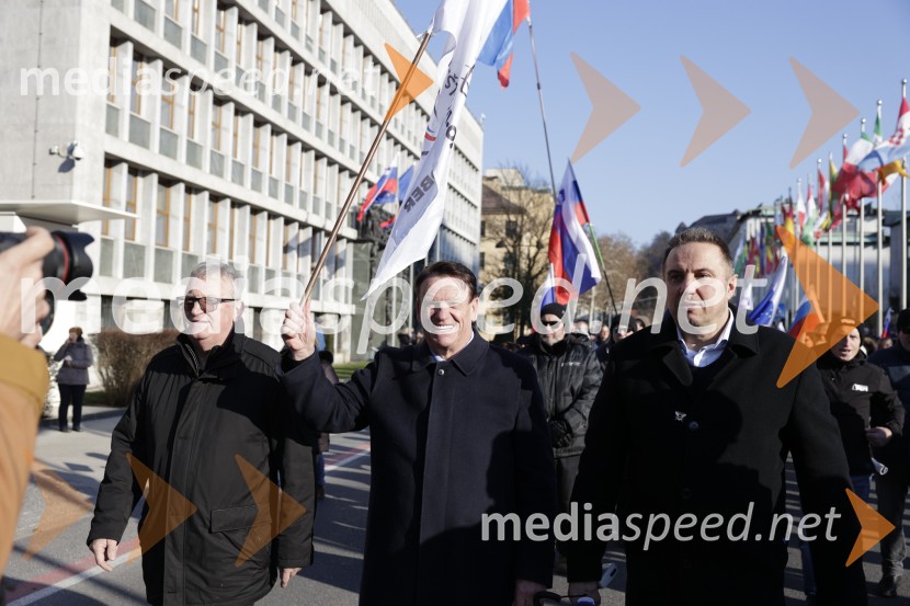  ... ;  Pavle Rupar, nekdanji župan Občine Tržič in nekdanji poslanec Slovenske demokratske stranke;  ... Protest v Ljubljani za pravičnejše plače in delovne pogoje