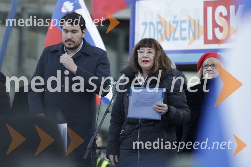 Protest v Ljubljani za pravičnejše plače in delovne pogoje