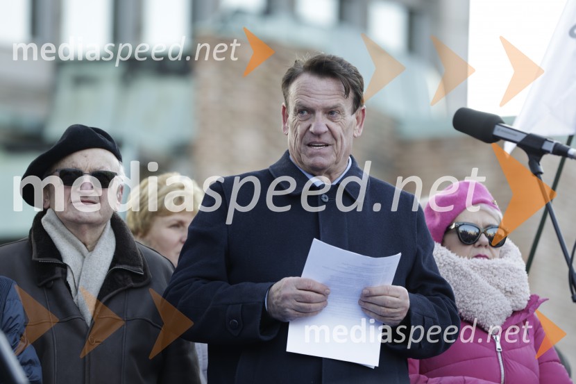  Pavle Rupar, nekdanji župan Občine Tržič in nekdanji poslanec Slovenske demokratske strankeProtest v Ljubljani za pravičnejše plače in delovne pogoje