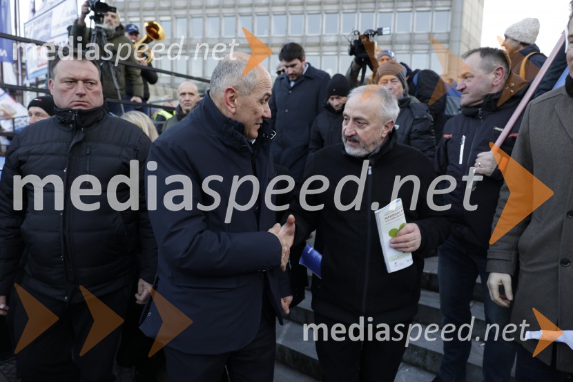  Janez Janša, predsednik stranke SDS;  ... Protest v Ljubljani za pravičnejše plače in delovne pogoje