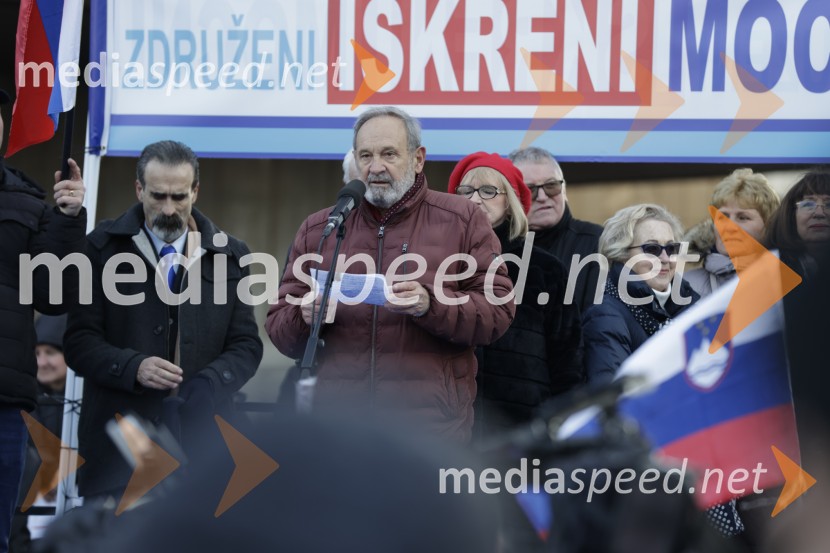 Protest v Ljubljani za pravičnejše plače in delovne pogoje