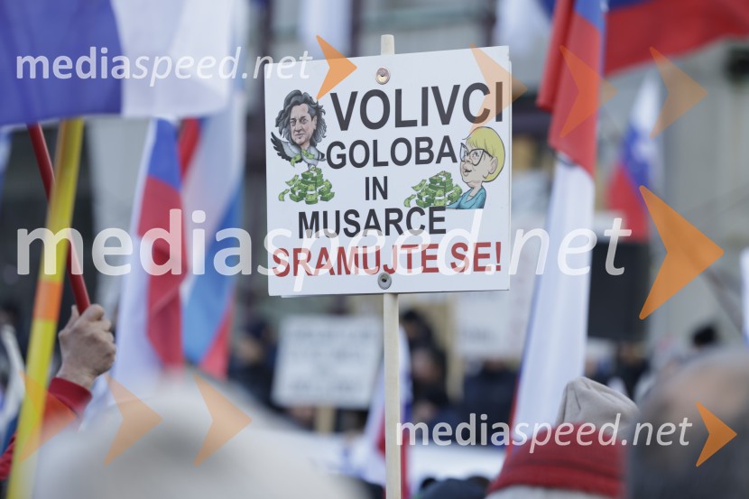 Protest v Ljubljani za pravičnejše plače in delovne pogoje