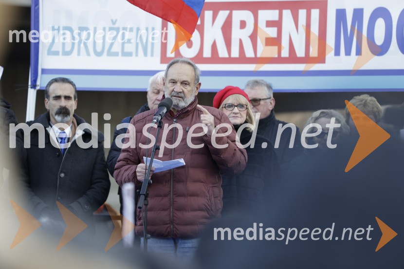 Protest v Ljubljani za pravičnejše plače in delovne pogoje