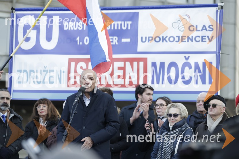  Janez Janša, predsednik stranke SDSProtest v Ljubljani za pravičnejše plače in delovne pogoje