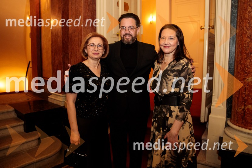  ... ;  Marko  Hribernik, direktor SNG Opera in balet Ljubljana;  ... Hamlet, premiera baleta v SNG Opera in balet Ljubljana