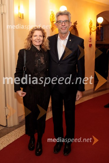 mag. Tadeja Kuhar, predstavnica Državne revizijske komisije za odnose z javnostmi;  Andrej  Kren, direktor PC BrdoHamlet, premiera baleta v SNG Opera in balet Ljubljana