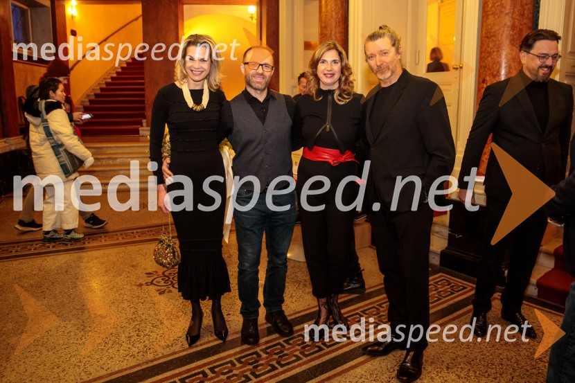 dr. Tinkara Srnovršnik, ginekologinja;  Klemen Valter, poslovni vodja programa, SNG Opera in Balet Ljubljana;  Barbara Čepirlo Čičigoj, odnosi z javnostjo Opera in Balet Ljubljana;  Renato Zanella, umetniški direktor ljubljanskega baletaHamlet, premiera baleta v SNG Opera in balet Ljubljana