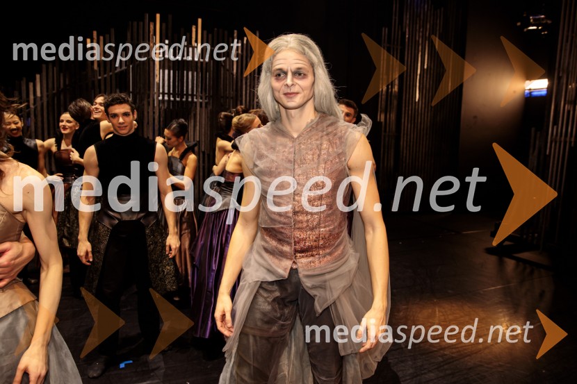  Bálint Rauscher, baletnikHamlet, premiera baleta v SNG Opera in balet Ljubljana