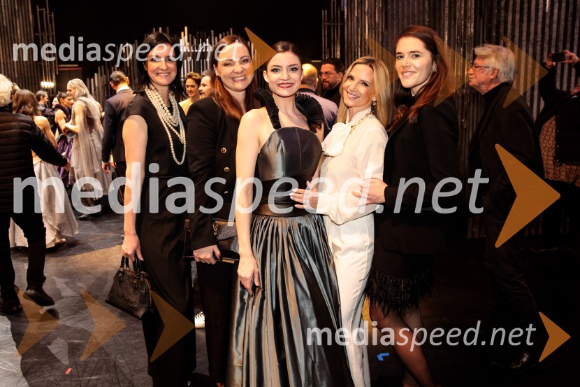  ... ;  ... ;  ... ;  Jasmina Previšič, Bayer;  ... Hamlet, premiera baleta v SNG Opera in balet Ljubljana