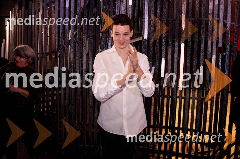  Bálint Rauscher, baletnikHamlet, premiera baleta v SNG Opera in balet Ljubljana