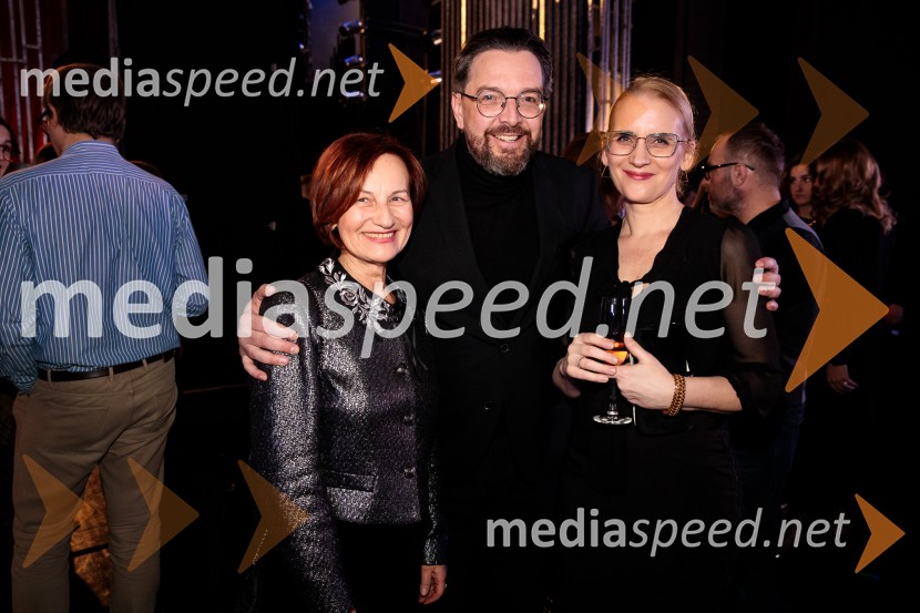  Marko  Hribernik, direktor SNG Opera in balet Ljubljana;  ... ;  ... Hamlet, premiera baleta v SNG Opera in balet Ljubljana