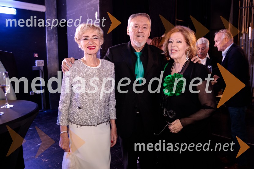  Metka  Premerl, slavistka;  ... ; dr. Nada Pavšer, koordinatorka gibanja Povežimo Slovenijo, ustanoviteljica slovenske mreže EkošolHamlet, premiera baleta v SNG Opera in balet Ljubljana