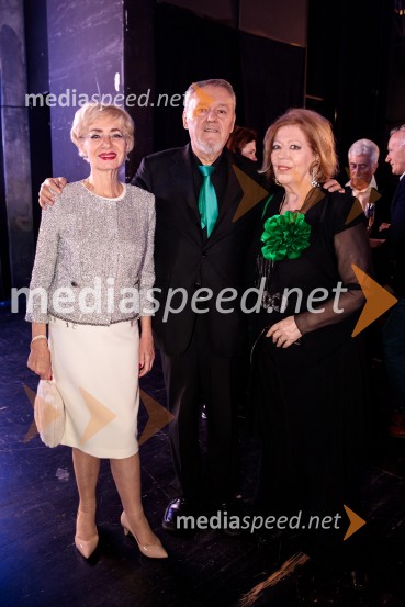  Metka  Premerl, slavistka;  ... ; dr. Nada Pavšer, koordinatorka gibanja Povežimo Slovenijo, ustanoviteljica slovenske mreže EkošolHamlet, premiera baleta v SNG Opera in balet Ljubljana