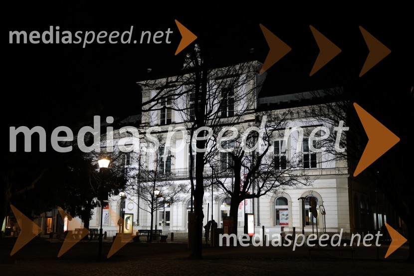 Drama ≈ [približno enako kot], premiera v SNG Maribor