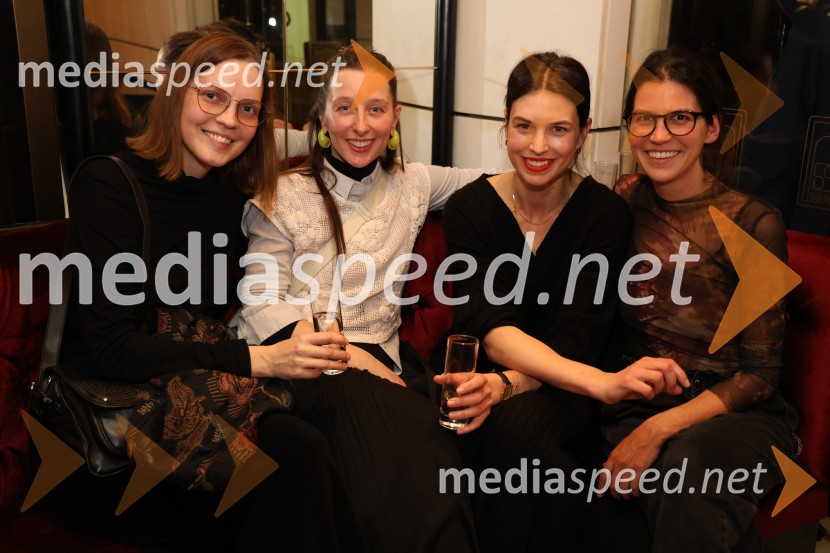  ... ;  ... ;  Lea Mihevc, igralka;  ... Drama ≈ [približno enako kot], premiera v SNG Maribor