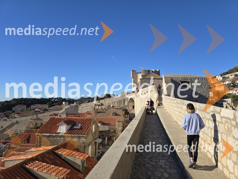 Dubrovnik, biser Jadrana s sredozemskim šarmom