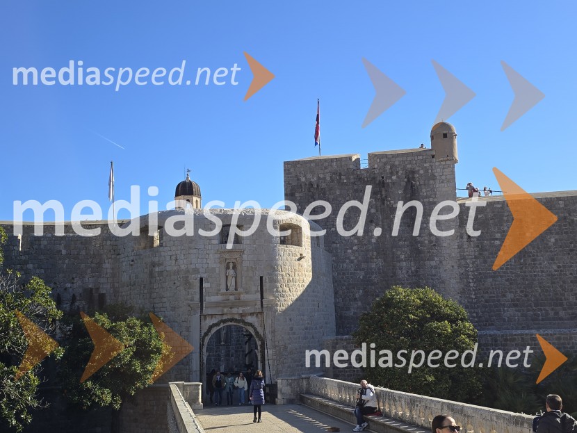 Dubrovnik, biser Jadrana s sredozemskim šarmom