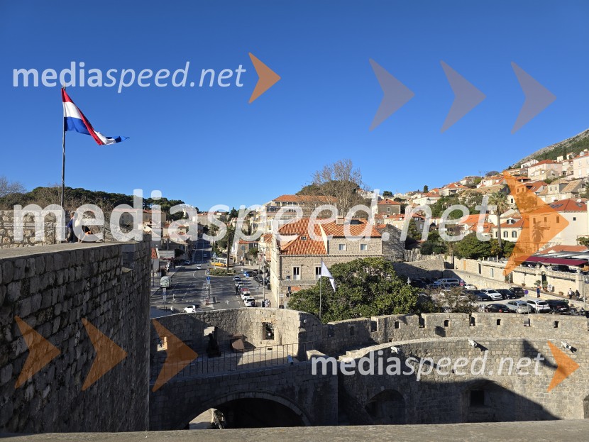 Dubrovnik, biser Jadrana s sredozemskim šarmom