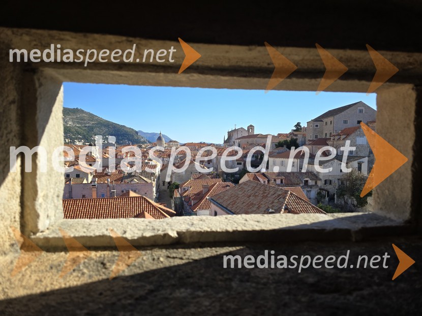 Dubrovnik, Stari grad, StradunDubrovnik, biser Jadrana s sredozemskim šarmom