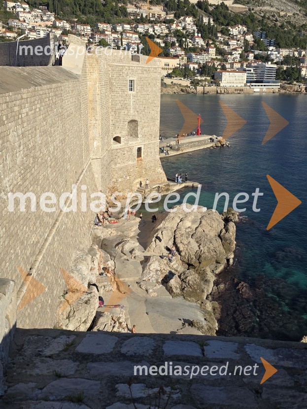 Dubrovnik, biser Jadrana s sredozemskim šarmom