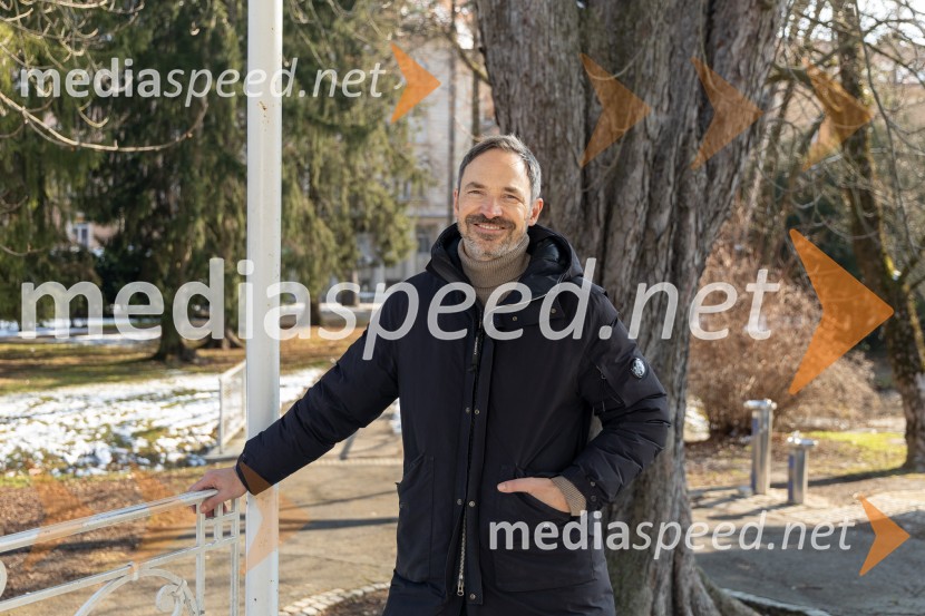 Doc. dr. Franjo  Husam Naji, dr. med.Doc. dr. Franjo Husam Naji, vodilni kardiolog v Mariboru