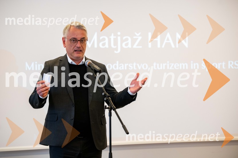 Matjaž Han, minister za gospodarstvo, turizem in športPromocija turistične revije LIKE Slovenija - Hrvaška - Srbija