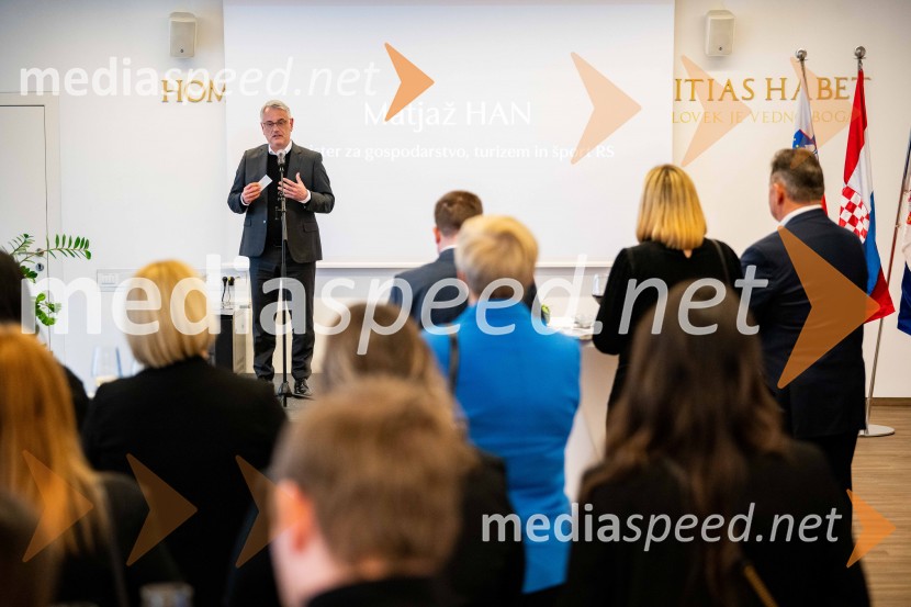  Matjaž Han, minister za gospodarstvo, turizem in športPromocija turistične revije LIKE Slovenija - Hrvaška - Srbija