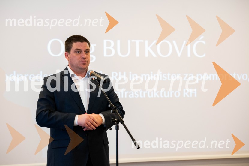  Oleg Butković, podpredsednik Vlade RH in minister za pomorstvo, promet in infrastrukturo Republike HrvaškePromocija turistične revije LIKE Slovenija - Hrvaška - Srbija