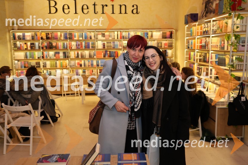  Petra  Lesjak Tušek, Večer, Društvo novinarjev Slovenija, predsednica;  Kristina Kočan, pesnica in prevajalkaPredstavitev knjige September Ane Schnabl