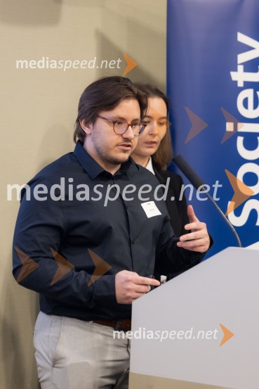  Nejc JenkoCFA Research Challenge 2024/2025