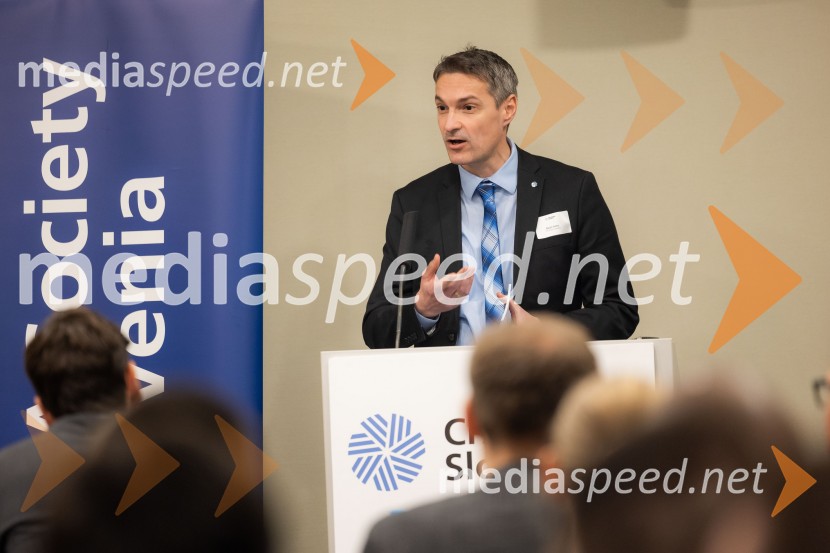  Bojan Ivanc, CFA društvo SlovenijaCFA Research Challenge 2024/2025