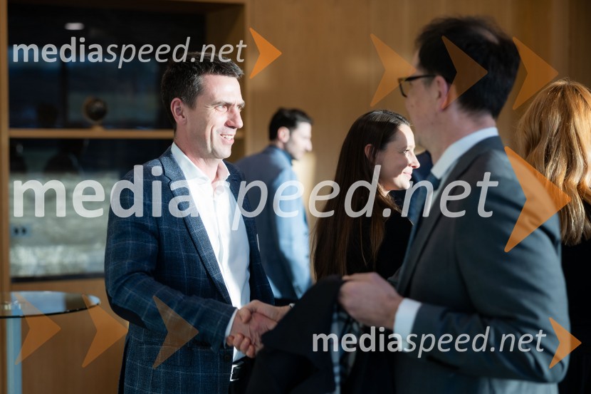 CFA Research Challenge 2024/2025