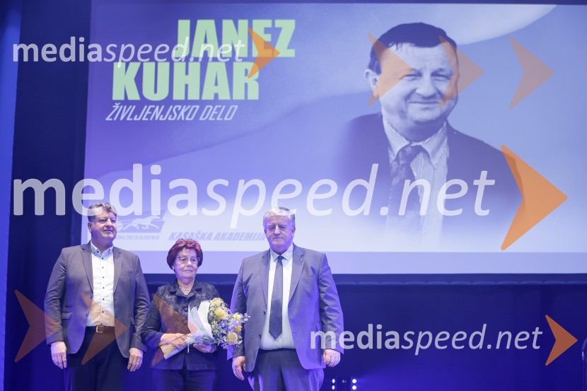  Jože  Simončič, Župan občine Šentjernej;  ... ;  Andraž  Rumpret , Kmetija KarlovčekOdprtje Kasaške akademije s podelitvijo nagrad