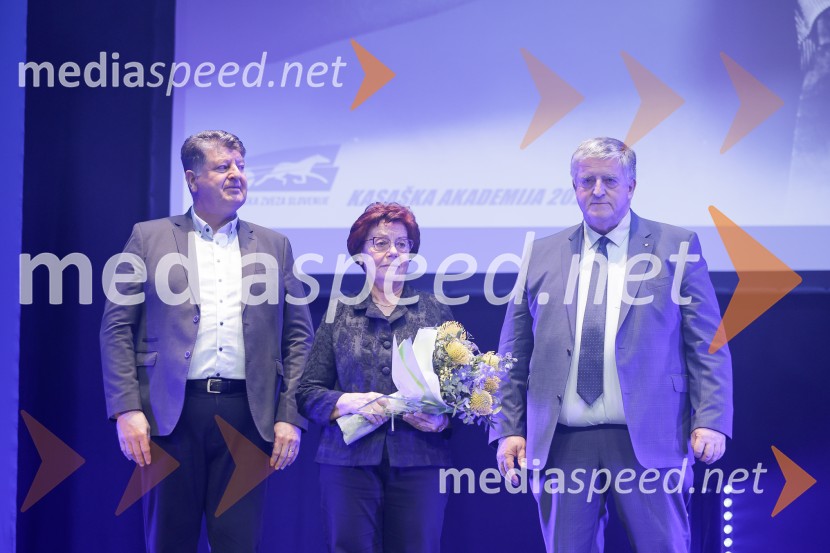  ... ;  Jože  Simončič, Župan občine Šentjernej;  Andraž  Rumpret , Kmetija KarlovčekOdprtje Kasaške akademije s podelitvijo nagrad