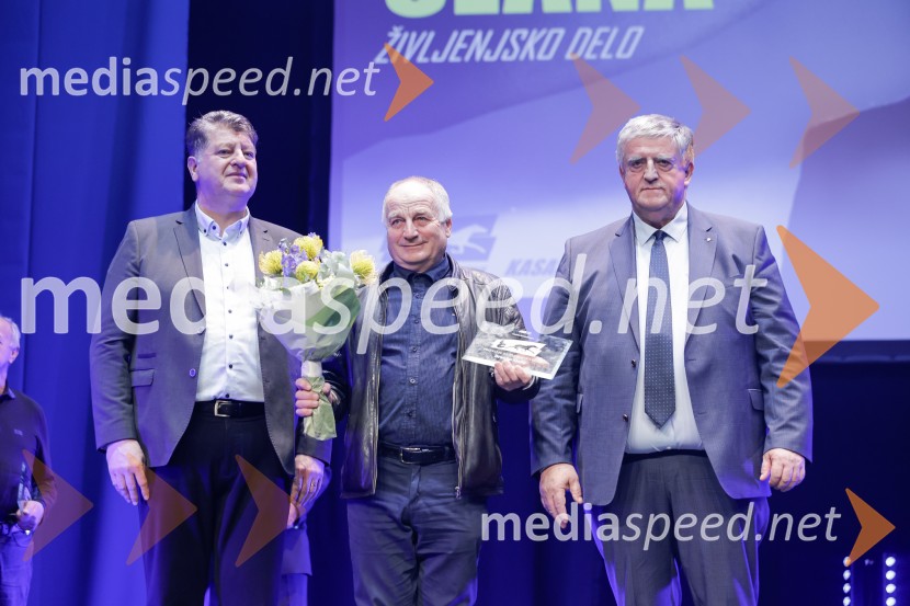  Branko Slana;  Jože  Simončič, Župan občine Šentjernej;  Andraž  Rumpret , Kmetija KarlovčekOdprtje Kasaške akademije s podelitvijo nagrad